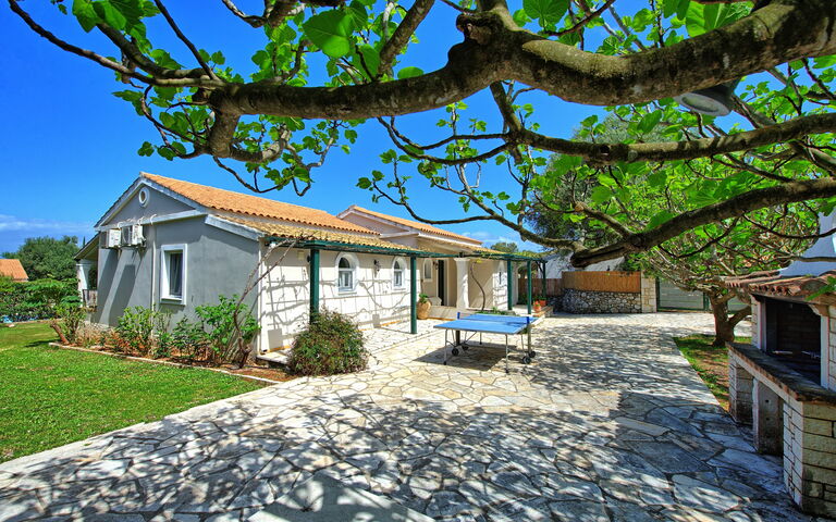 Votana House: Extérieur, Extérieurs, Jardin