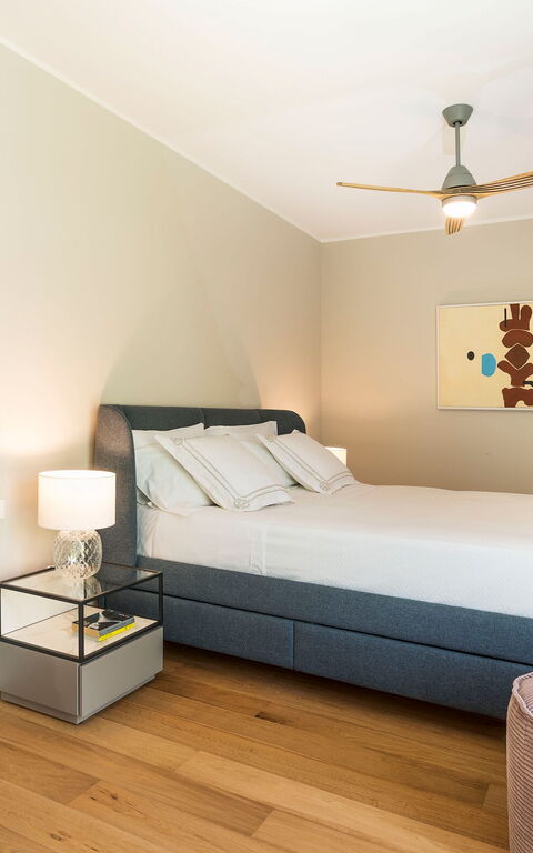 Villa Colleverde: chambre à coucher