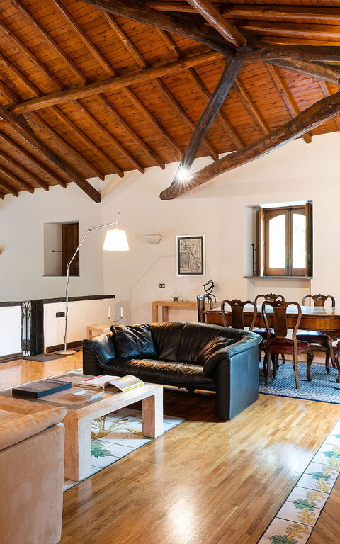 Villa Palmento Rosa: Salle à manger, Salon