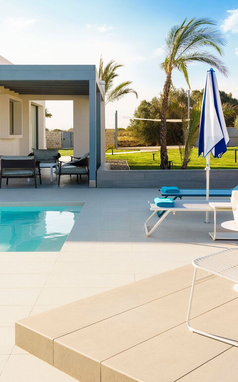 Villa Mia: Extérieur, Extérieurs