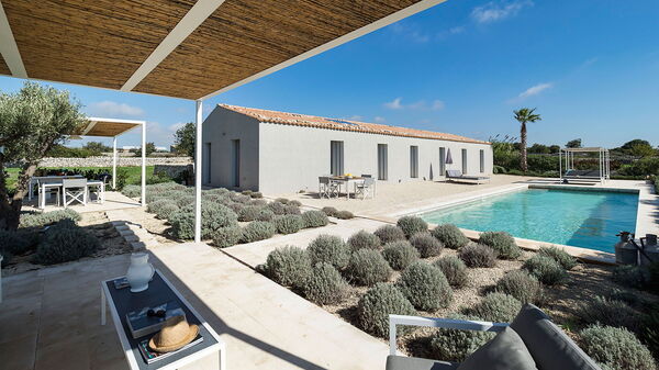 Villa Hybla: Balcon / Terrasse / Patio, bassin