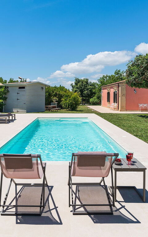 Villa Girasole: bassin, Extérieurs