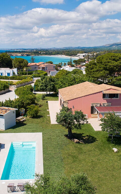 Villa Girasole: Extérieurs, Jardin