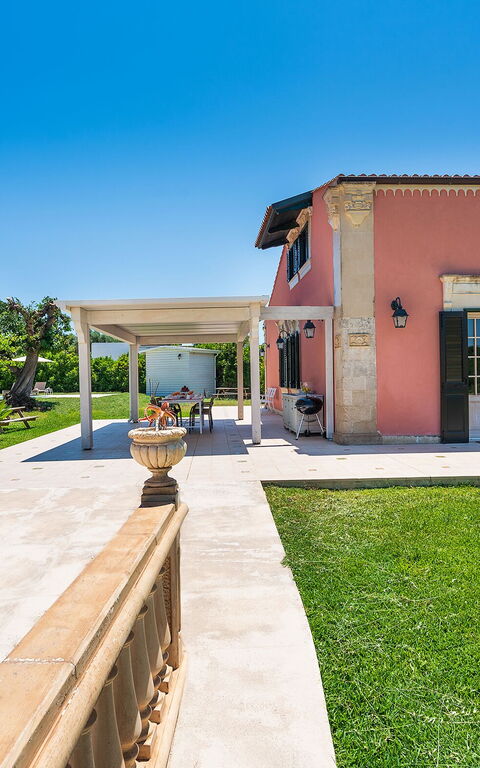 Villa Girasole: Extérieurs, Jardin