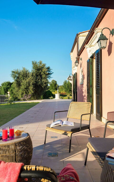 Villa Girasole: Extérieur, Extérieurs