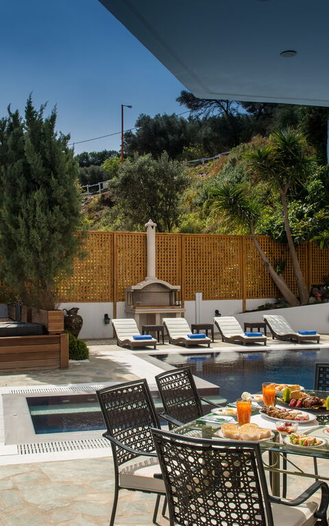 Villa Artemis: Balcon / Terrasse / Patio, bassin, Extérieur