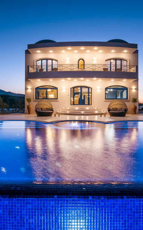 Villa Santor: bassin, Extérieurs