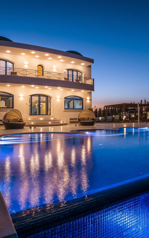 Villa Santor: bassin, Extérieurs