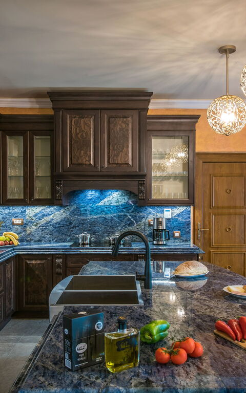 Villa Kalliste: Cuisine, Salle à manger