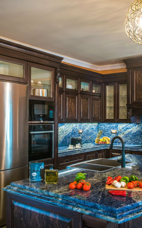 Villa Kalliste: Cuisine, Salle à manger