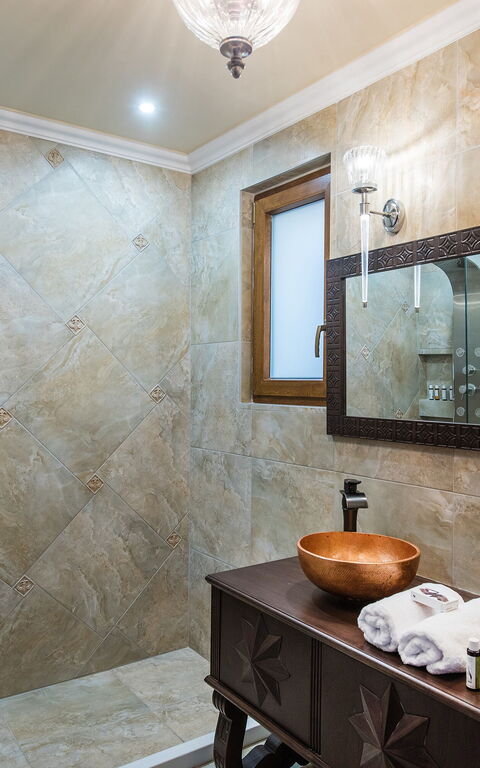 Villa Kalliste: Salle de bain