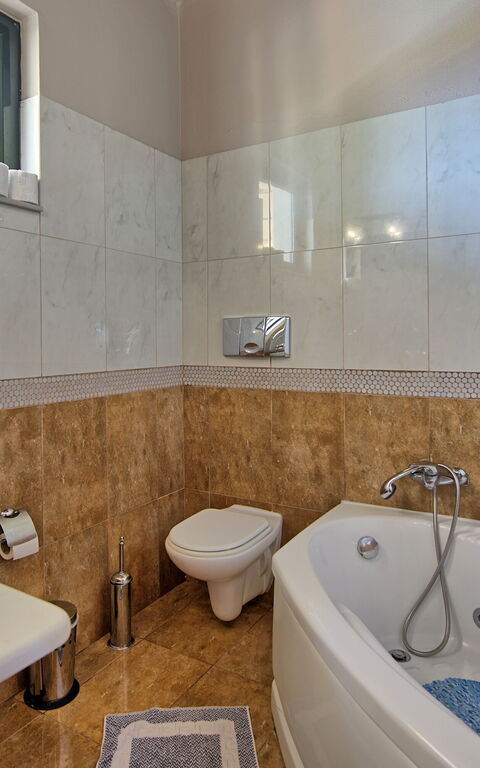 Villa Myrtia: Salle de bain