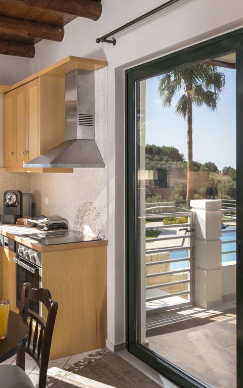 Villa Myrtia: Cuisine, Salle à manger