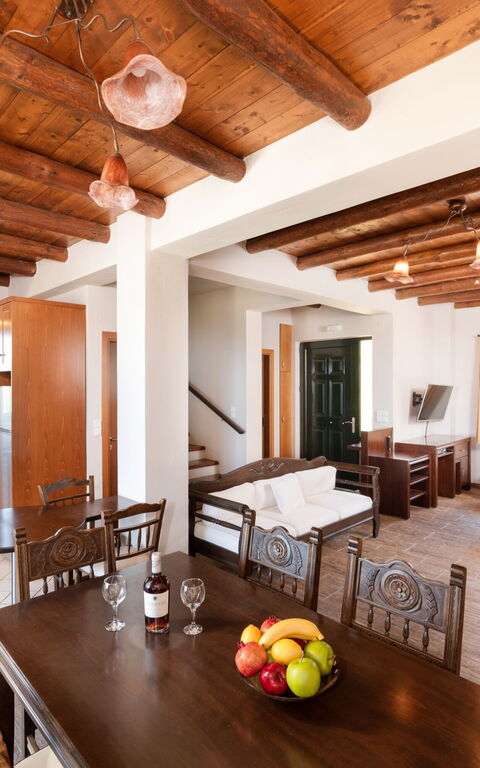 Villa Kissos: Salle à manger, Salon