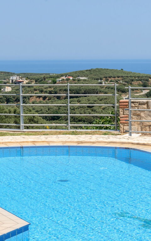 Villa Kissos: bassin