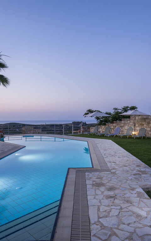 Villa Kissos: bassin