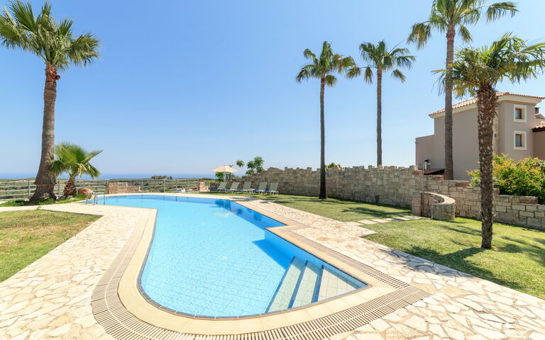 Villa Kissos: bassin