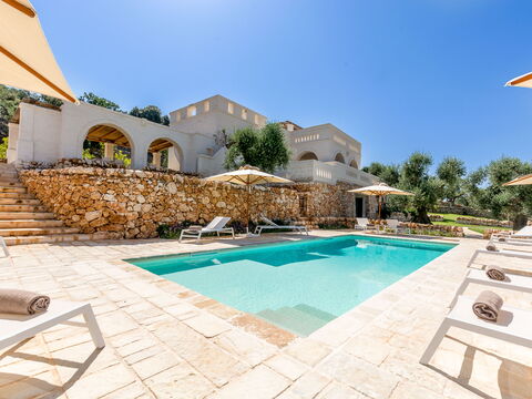 Corte Dei Messapi Sleeps 24