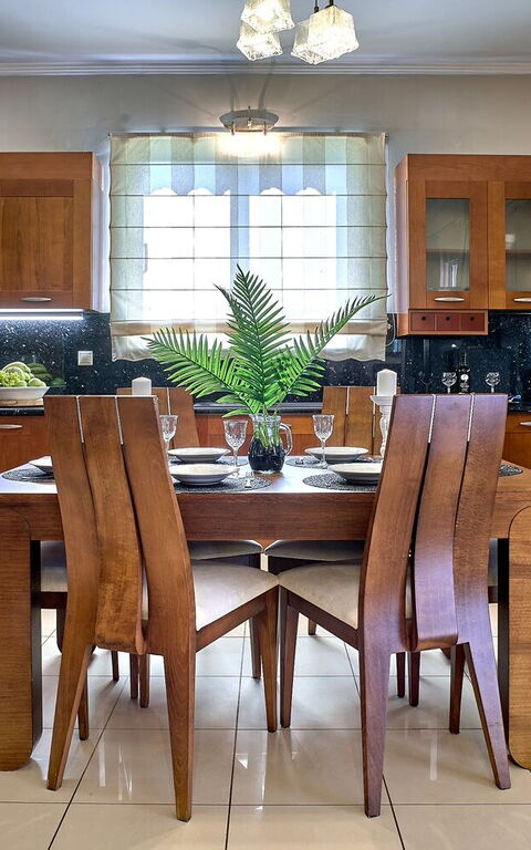 Villa Milon: Cuisine, Salle à manger