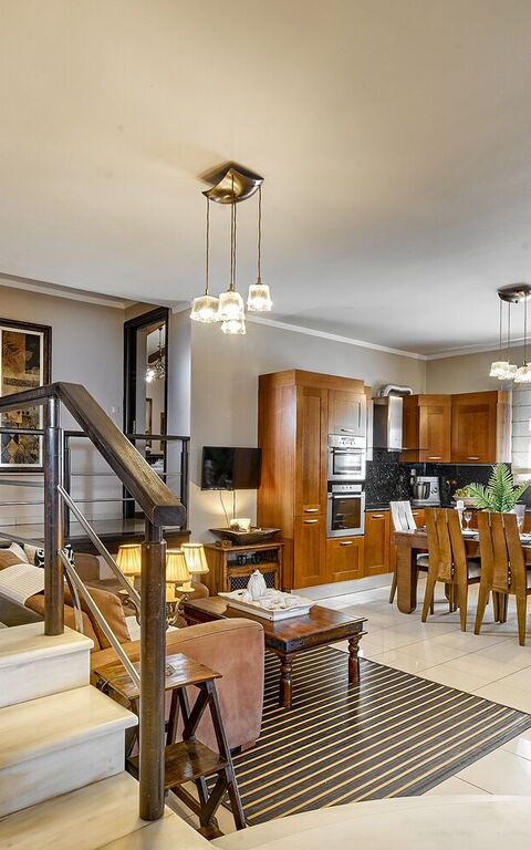 Villa Milon: Cuisine, Salle à manger, Salon