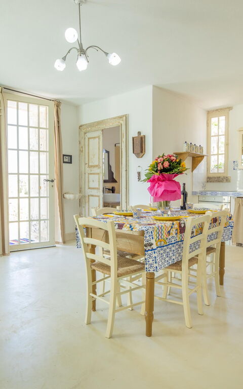 Villa Turris: Cuisine, Salle à manger, Salon