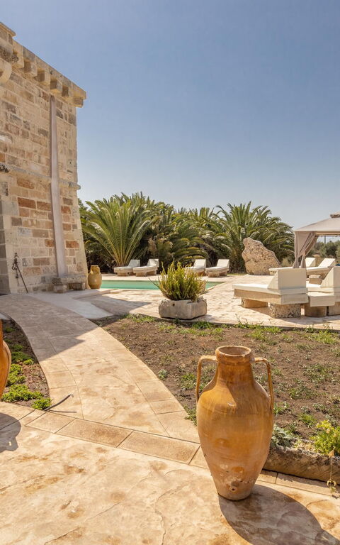 Villa Turris: Balcon / Terrasse / Patio, Jardin