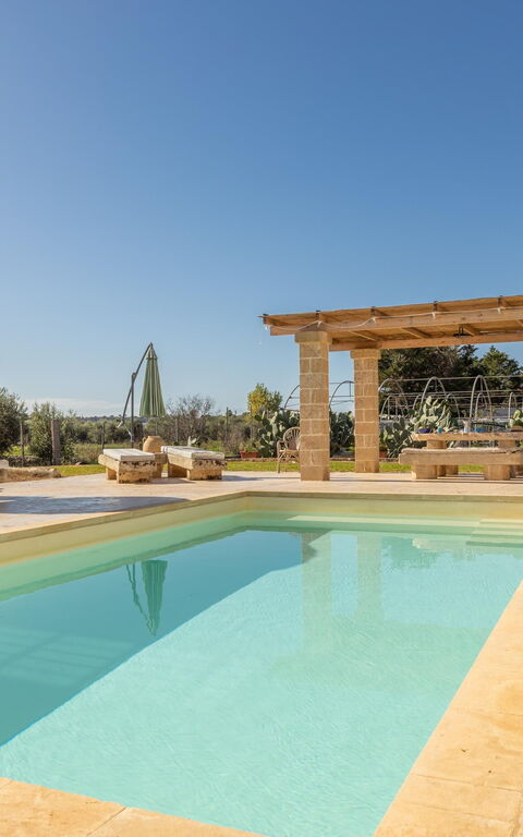 Villa Turris: bassin, Extérieur, Extérieurs