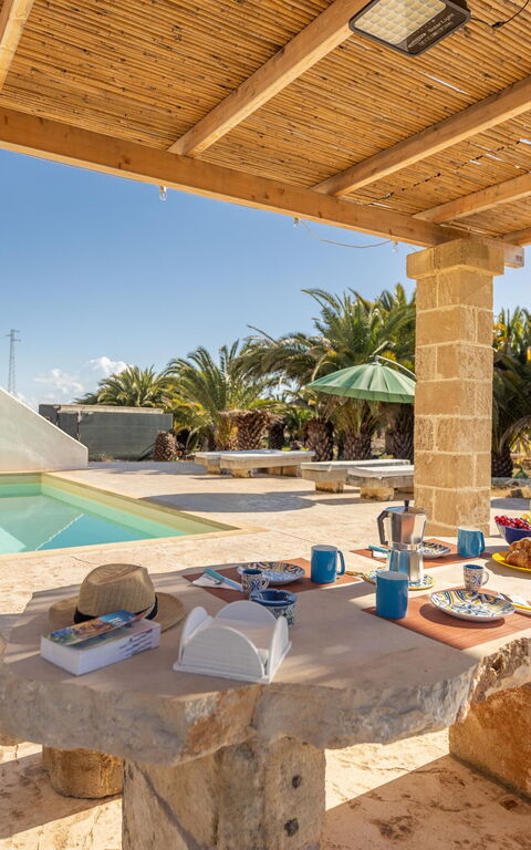 Villa Turris: Balcon / Terrasse / Patio, bassin, Extérieur, Extérieurs