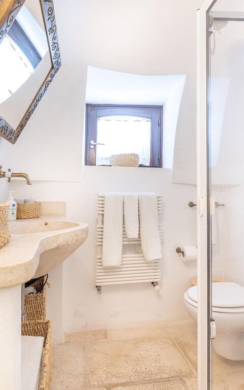 Trullo Patricia Pool: Salle de bain