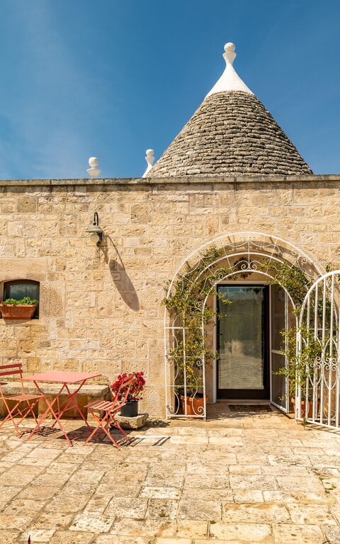 Trullo Patricia Pool: Entrée principale, Extérieurs