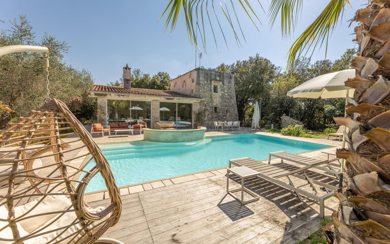 Tenuta Arcadia: bassin, Extérieur, Extérieurs