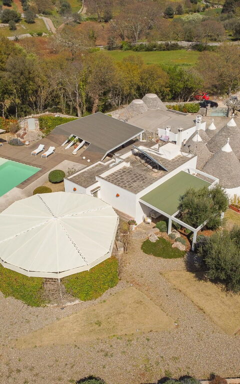 Tenuta Minnea: bassin, Extérieurs