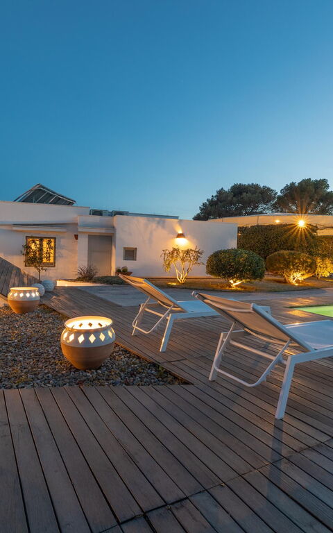 Tenuta Minnea: bassin, Extérieurs