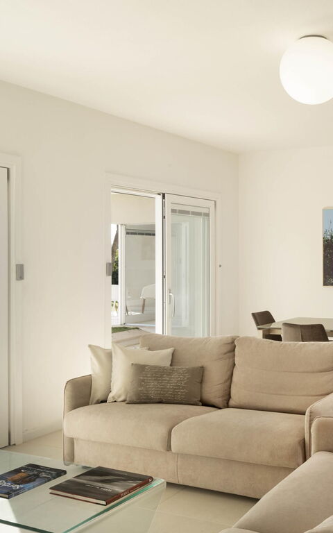 Villa Vera: Balcon / Terrasse / Patio, Entrée principale, Salle à manger, Salon