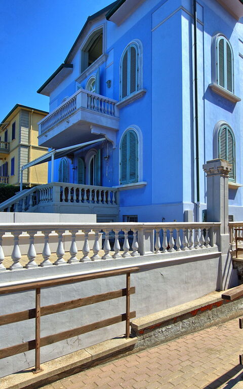 Casa Riva: Extérieur