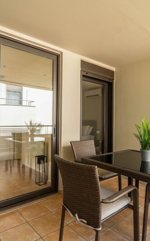 Dioni: Balcon / Terrasse / Patio