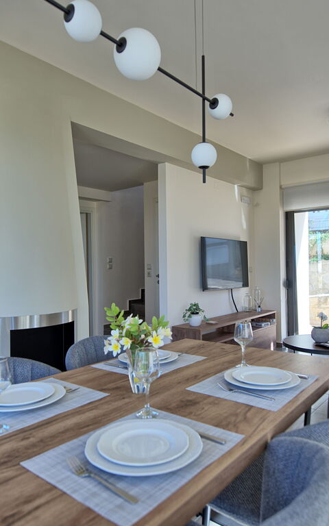 Phaedra: Salle à manger, Salon