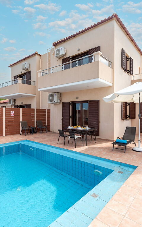 Villa Stratianna: bassin, Extérieur, Extérieurs