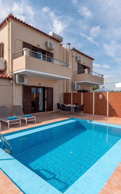 Villa Flora: bassin, Extérieur, Extérieurs