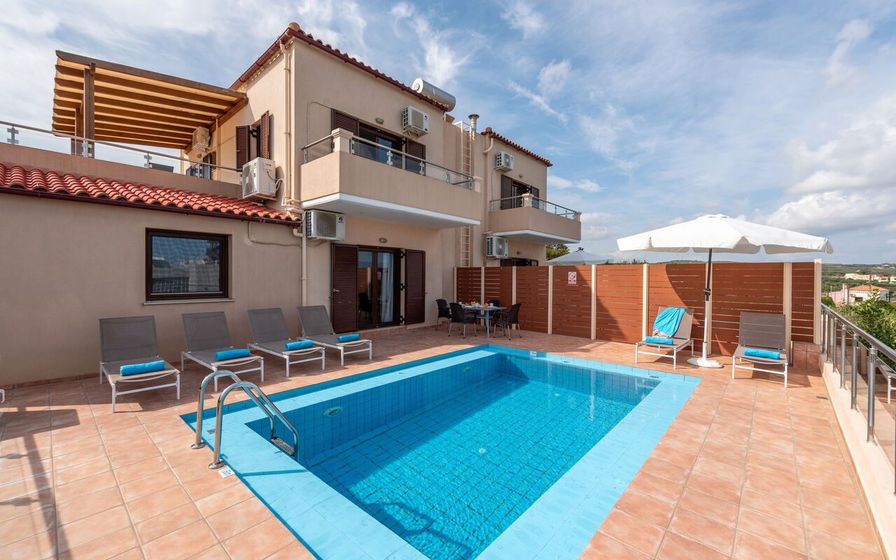 Villa Flora: bassin, Extérieur, Extérieurs