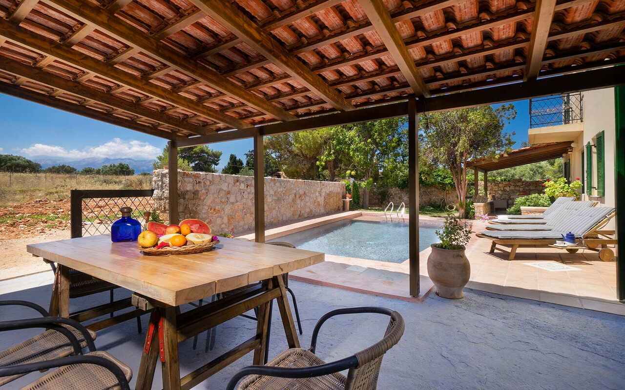 Villa Giani: Balcon / Terrasse / Patio, bassin, Extérieur