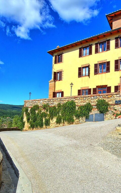 Montauto: Extérieurs