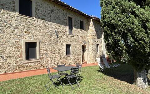 Logement Carro: Entrée principale, Extérieur, Extérieurs, Jardin