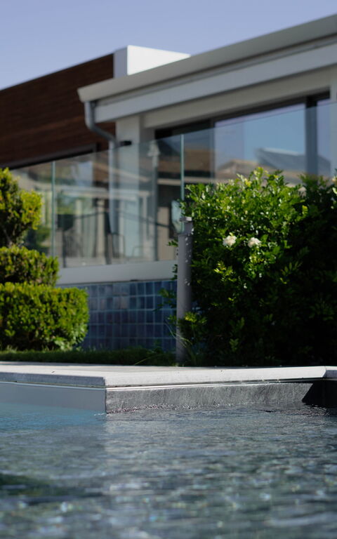 Villa Vincenzo: bassin, Extérieurs