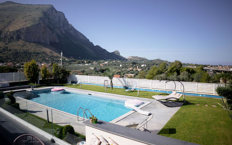 Villa Vincenzo: Été, Vues