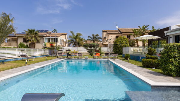 Villa Vincenzo: bassin, Extérieur, Extérieurs