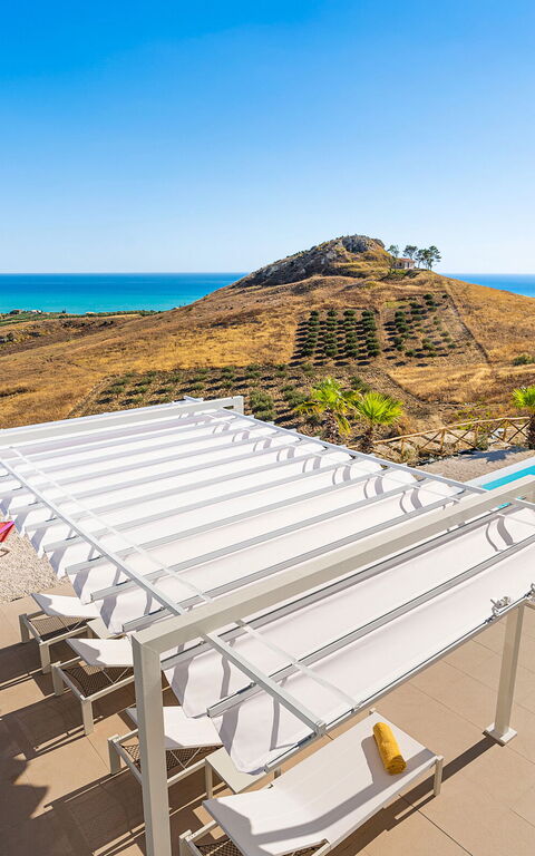 Villa Domizia: bassin, Vues