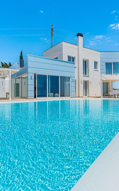 Villa Domizia: bassin, Été, Extérieurs