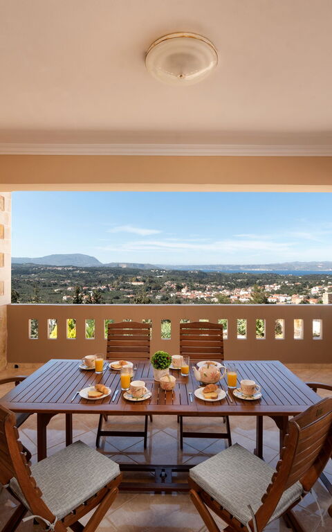 Villa Halepi: Balcon / Terrasse / Patio