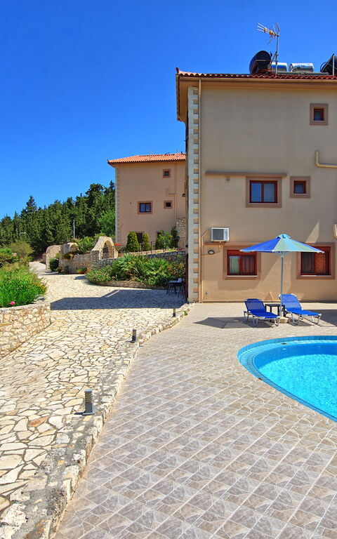 Villa Halepi: bassin, Extérieur, Extérieurs